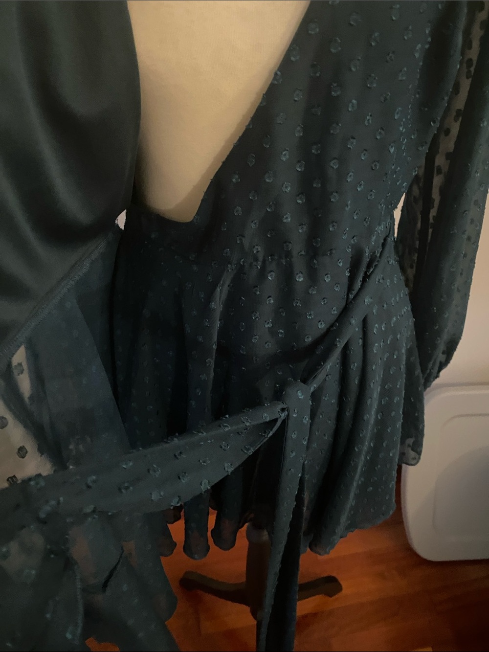 Lucy in the sky wrap mini dress medium - Picture 7 of 9